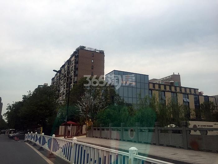 龙湖唐宁ONE项目售楼处实景图（2015.6）