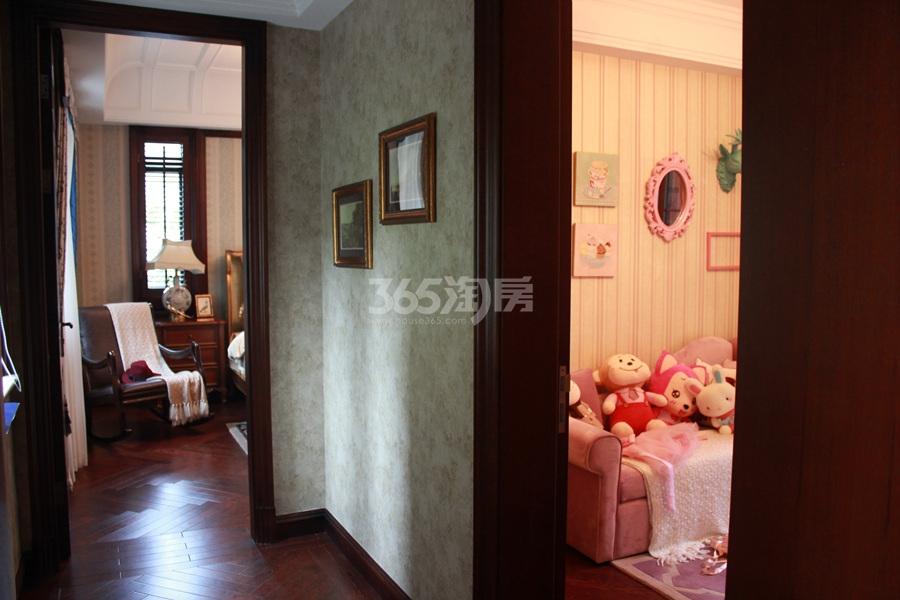 汉嘉柒号200方英伦独院样板房——过道